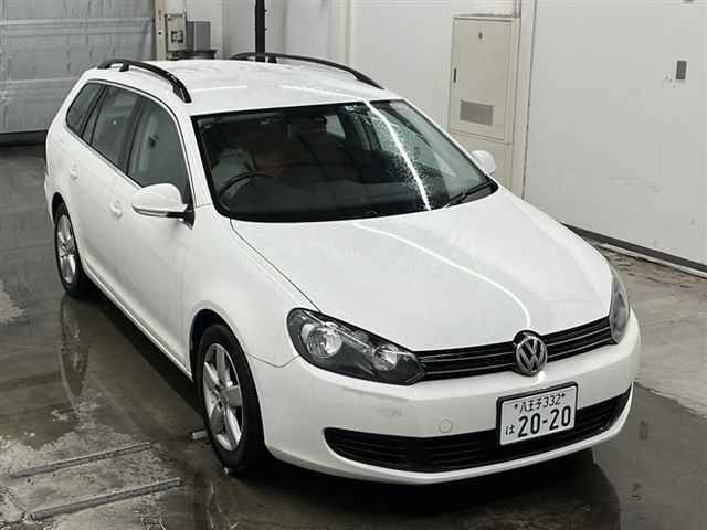 35109 Volkswagen Golf variant 1KCBZ 2013 г. (MIRIVE Saitama)